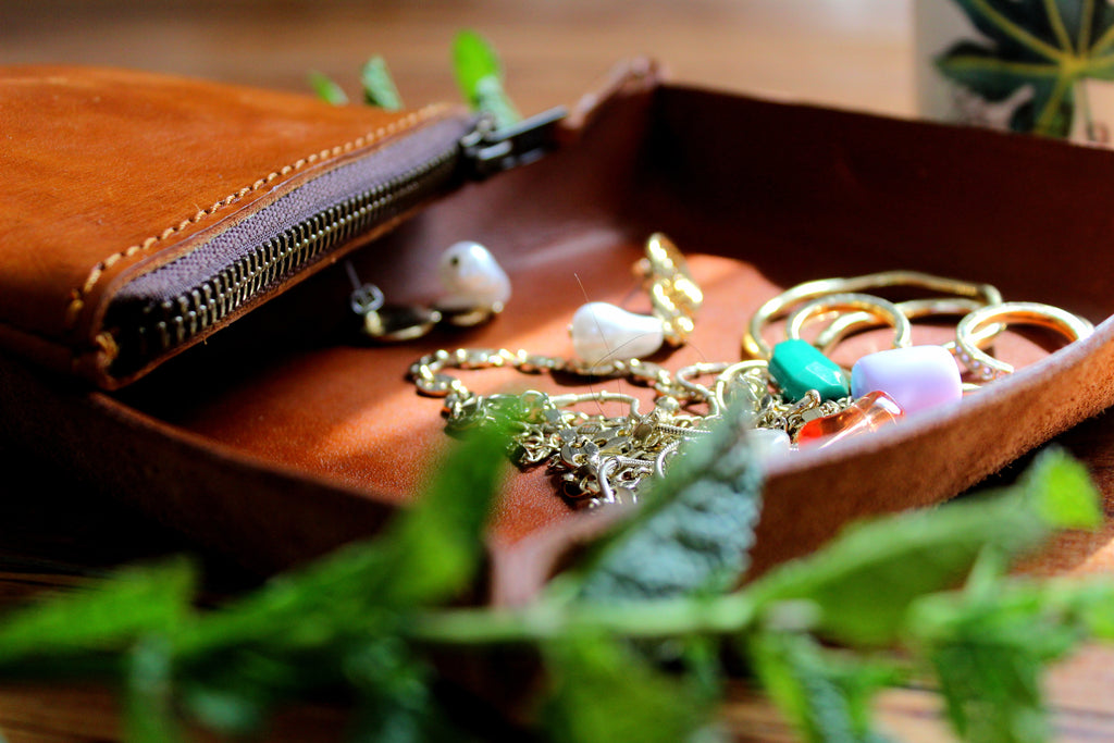 The Edit Valet Tray