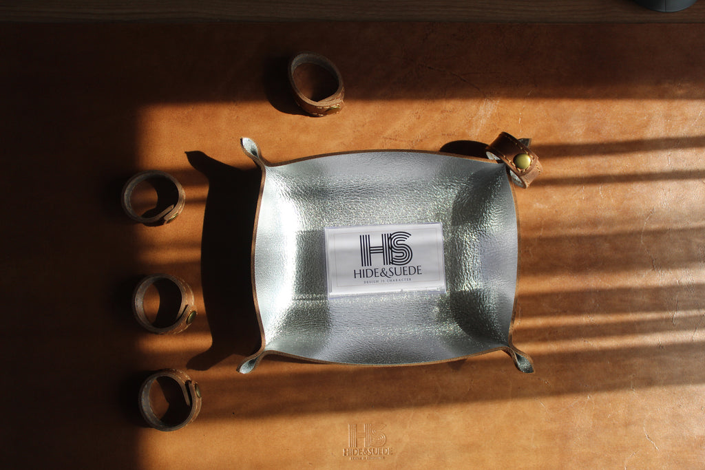 The Edit Valet Tray